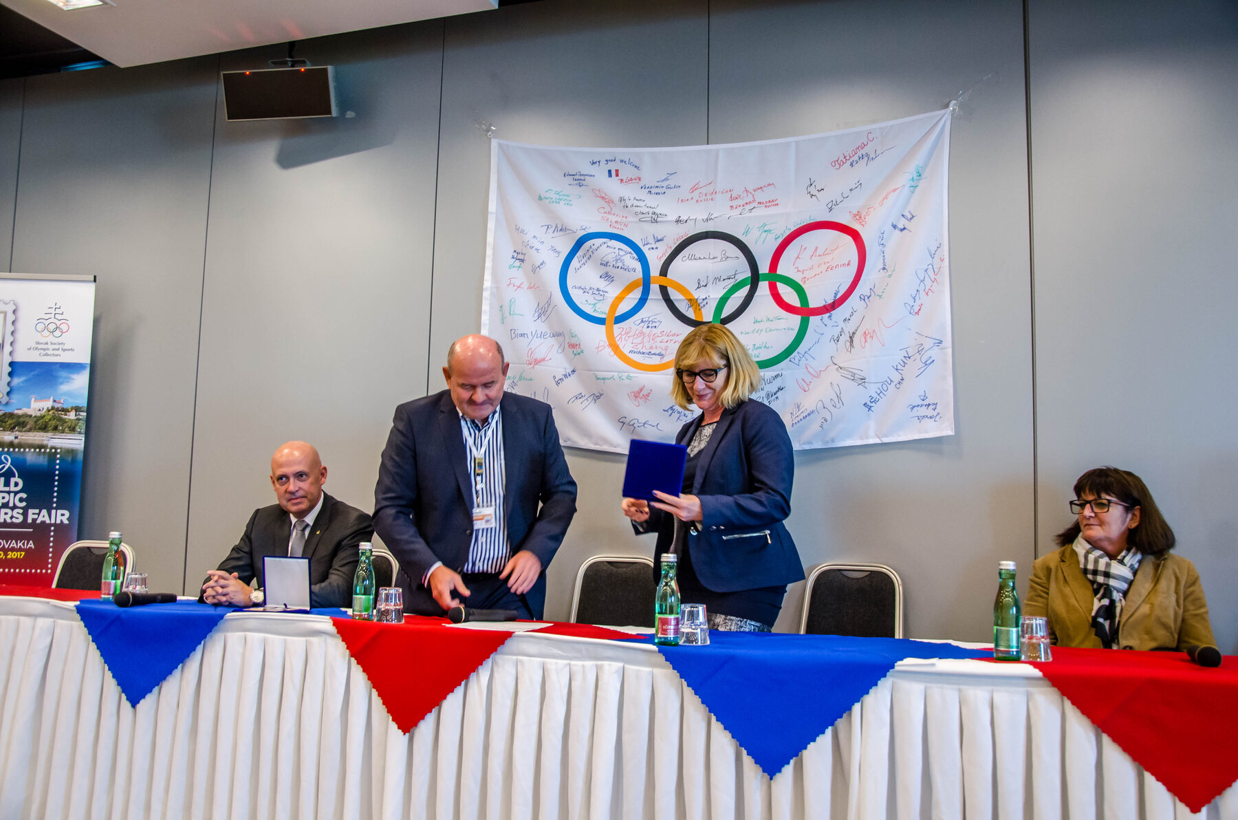 Svetové stretnutie olympijských zberateľov v Bratislave – fotografia 120